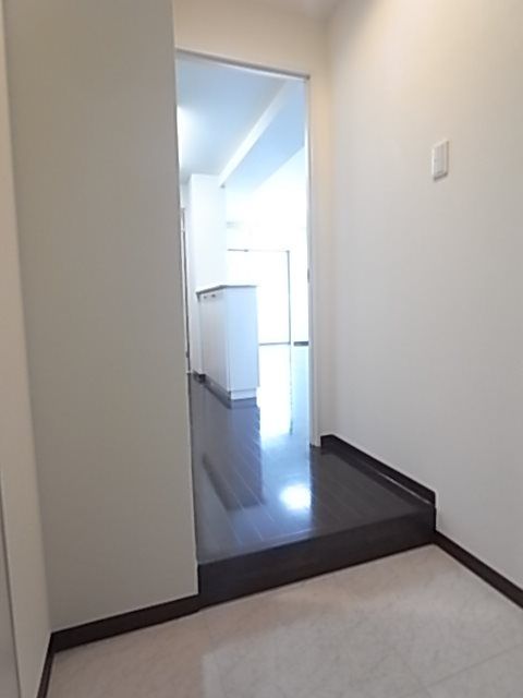 ヴィアーレ勾当台Ⅱ 玄関