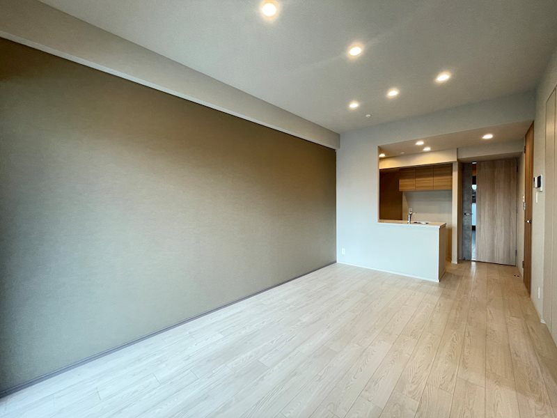 シーズンフラッツ青葉通一番町 リビング