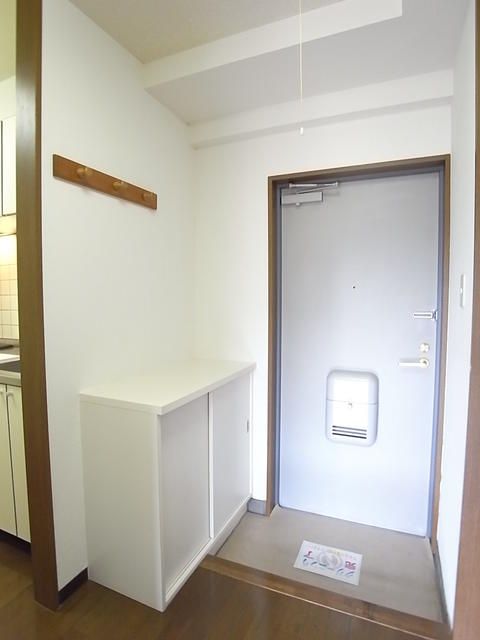 グランデール千葉 玄関