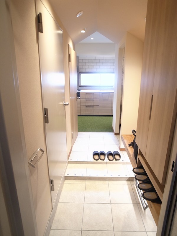 マンション立町 玄関