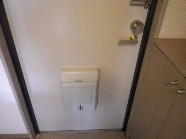北山１０１ビル 玄関