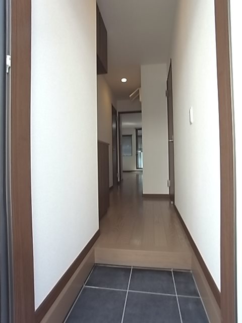 ラクラス幸町 玄関