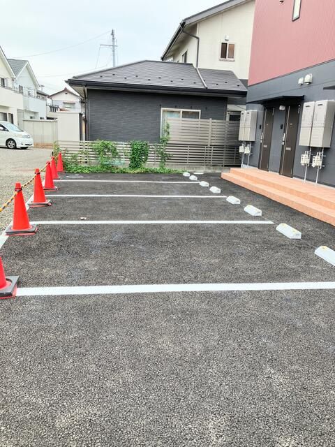 シュクル中田 駐車場