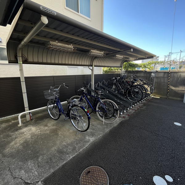 M CHATELET 駐車場