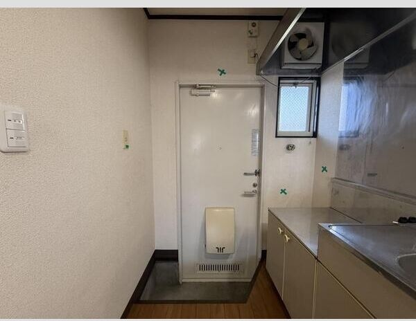 陽光ハイツA棟 玄関