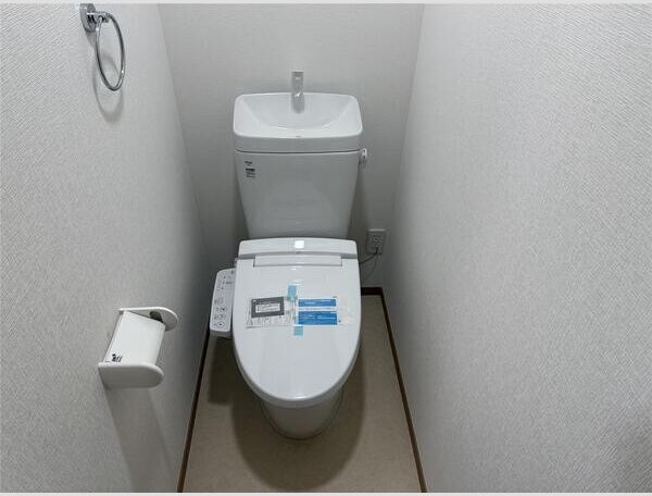 コンフォール宮千代 トイレ