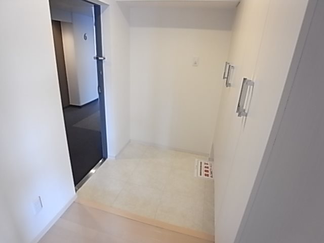 アーバンレジデンス勾当台 玄関