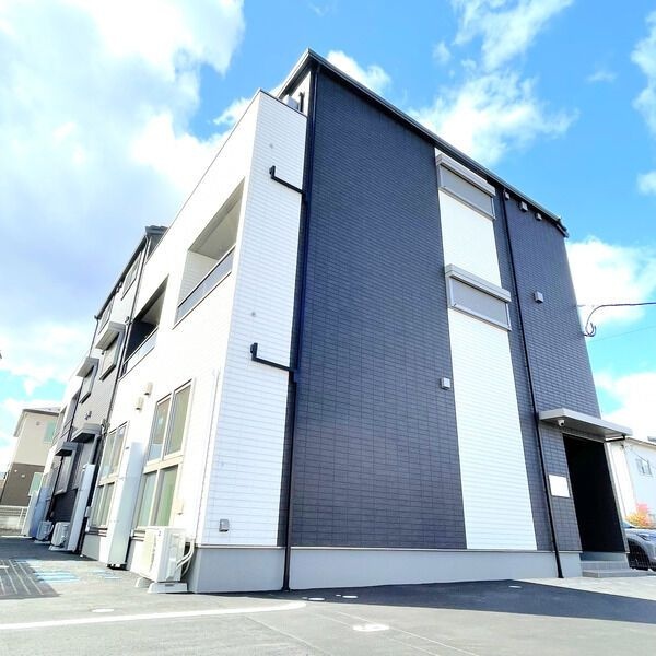 パセオプラシード連坊 外観