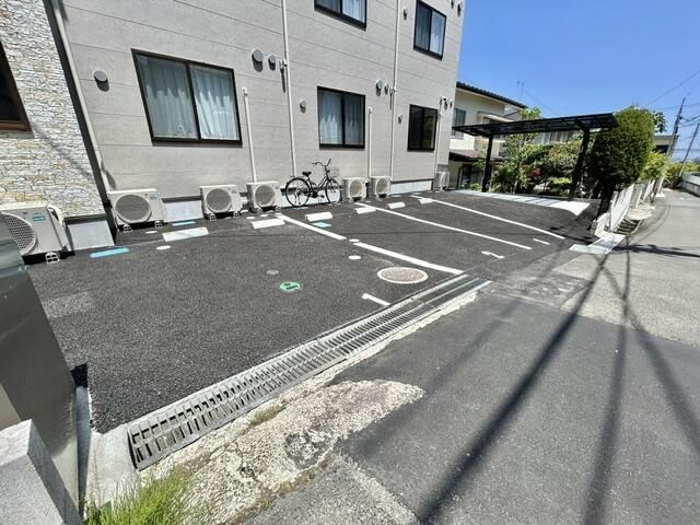 ＲＳ川内 駐車場