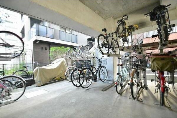 グラン・ドミール小田原山本丁 駐車場