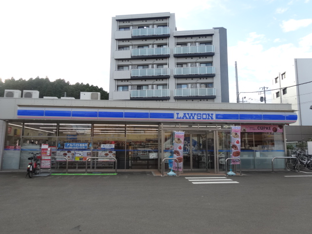 バーシティハウス花壇B棟 コンビニ