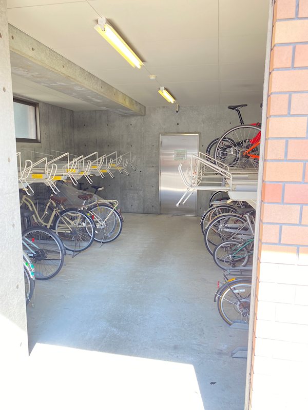 イーストプラザ名掛丁 駐車場