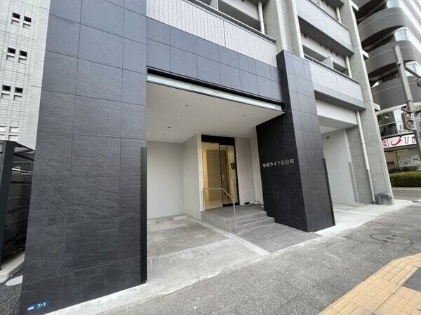 令和ライフ北目町 エントランス