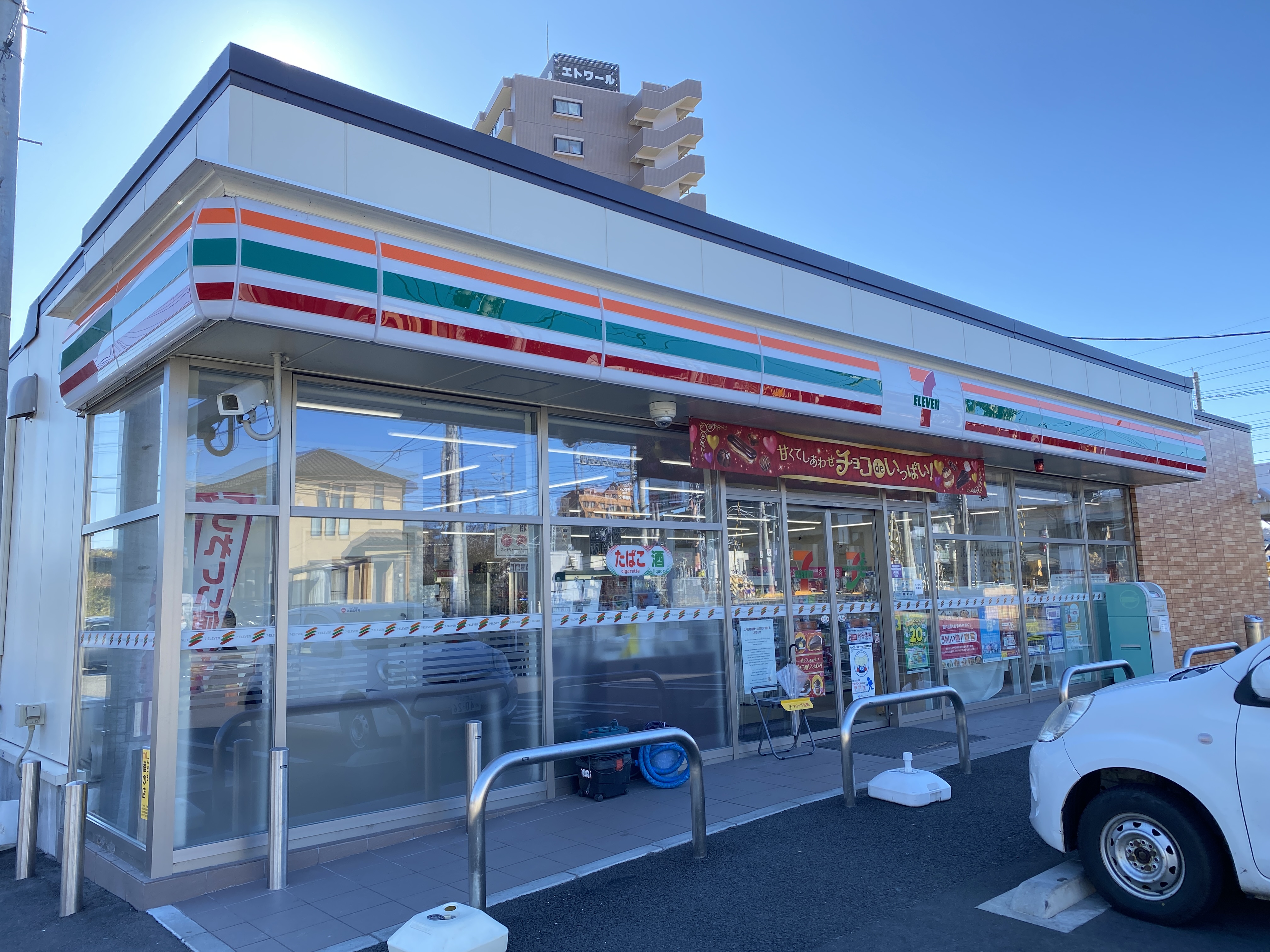 ティーズスクエア コンビニ