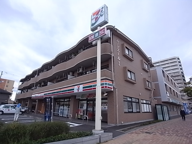 ウィンズウッド コンビニ