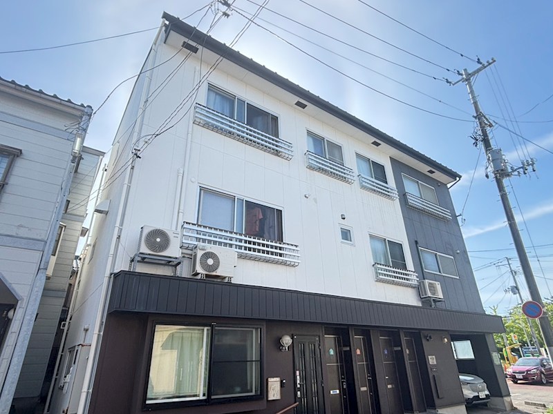 ラフィネ中大畑 C号室 外観