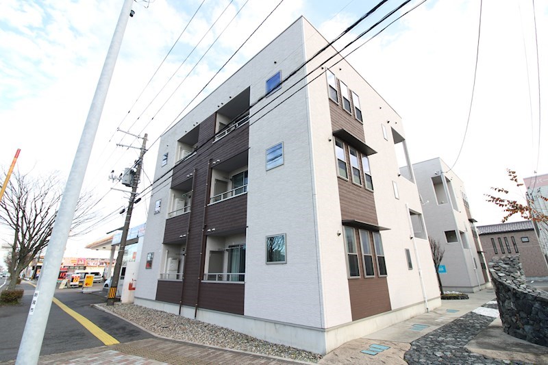 Ｃｏｍｍｏｎ早苗Ａ棟 101号室 外観