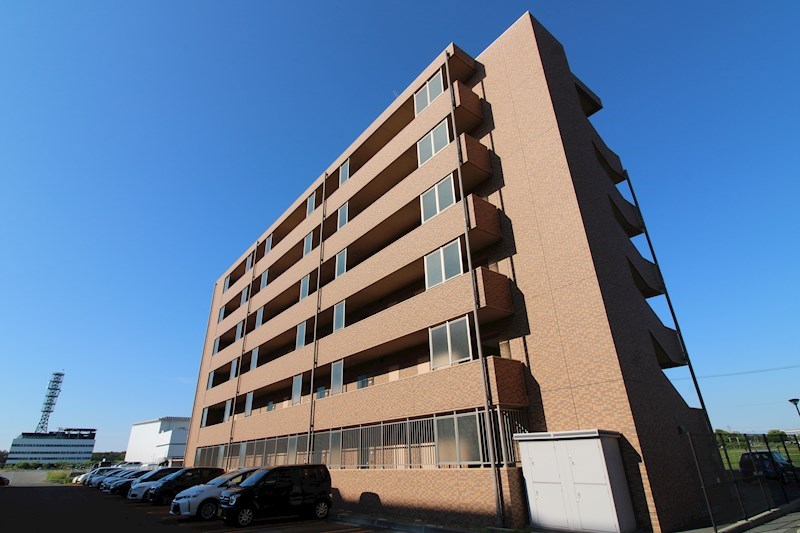 エトワール中央インター 605号室 外観