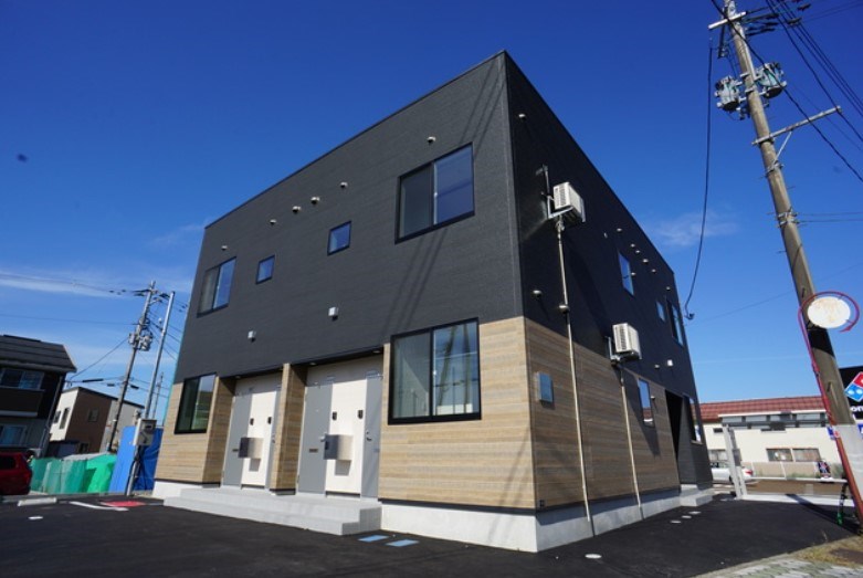 ラフィネ三和 203号室 外観