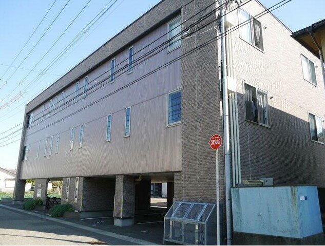 ストーンリバー 202号室 外観
