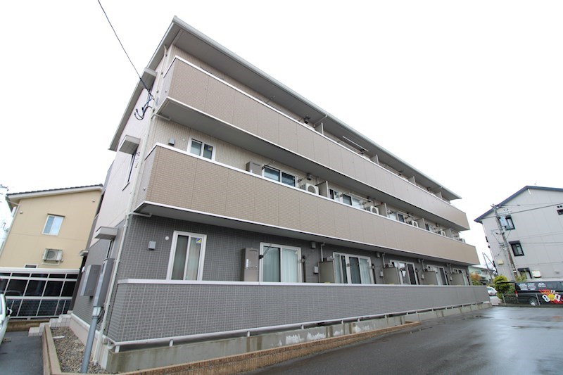 トリリオン 303号室 外観