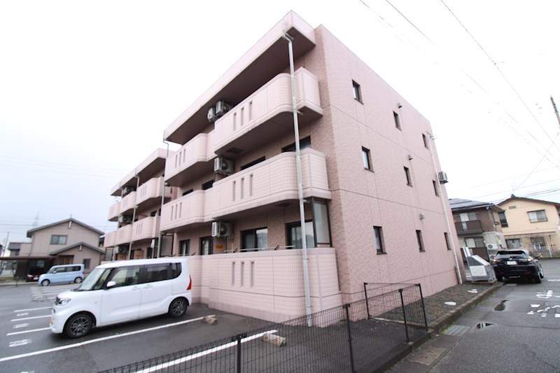 サン・ローズ 206号室 外観
