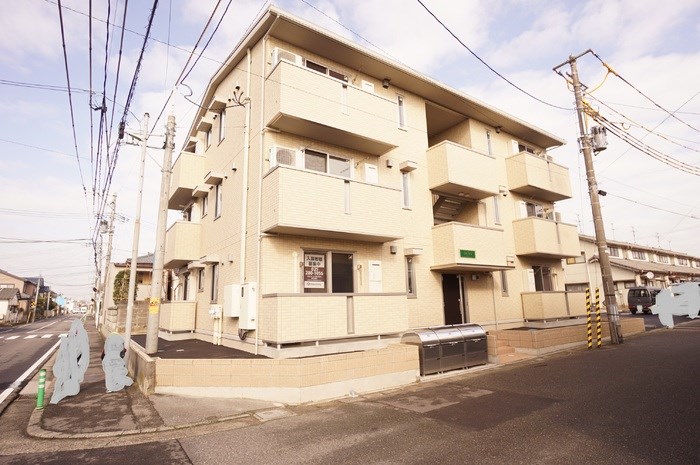 オリーブ 201号室 外観