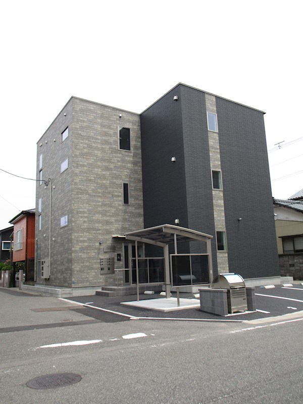 ＰＲＩＭＥＲＡ姥ケ山 301号室 外観