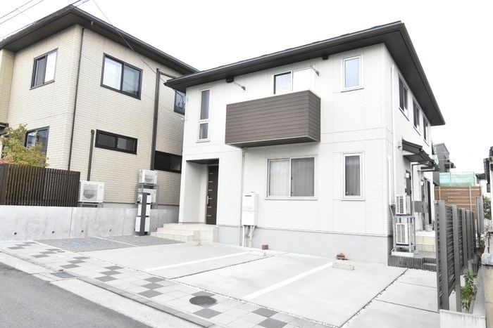Xevo+R青山新町 102号室 外観