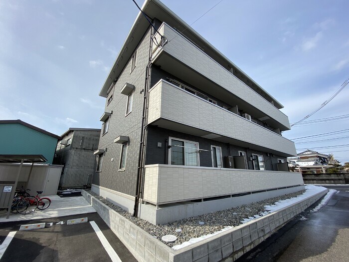 カーサコラゾン 203号室 外観