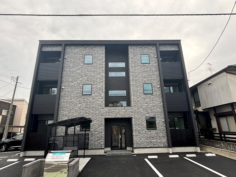 クレスト女池 102号室 外観