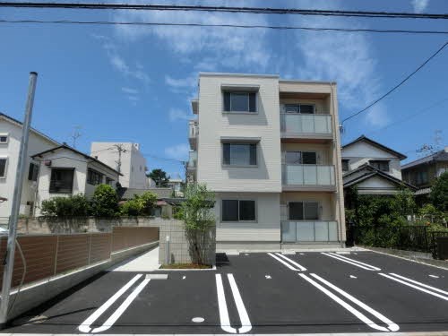 シャーメゾン小針 202号室 外観