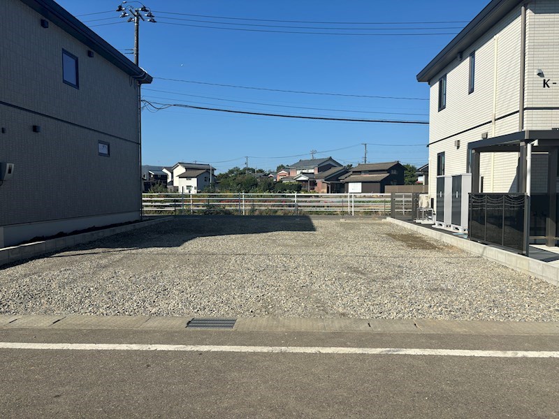 三条市上須頃駐車場 1号室 外観