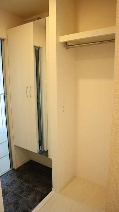エムアンドエス白山浦 玄関