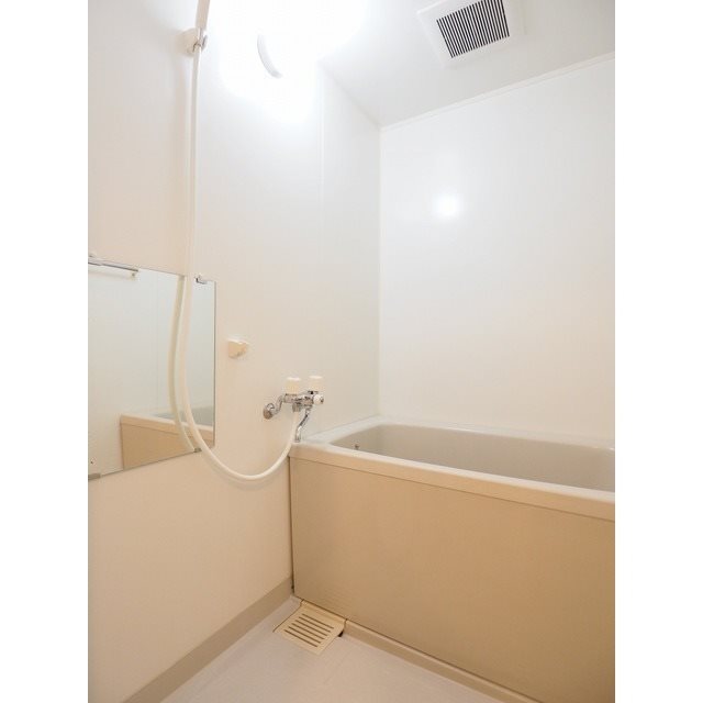 ビアン・ヴィー・ミサキ その他4