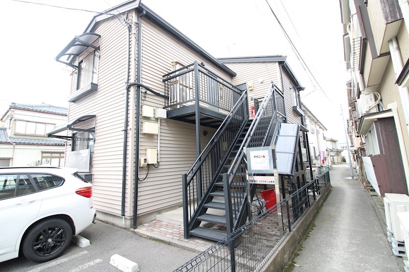 アヴニール 202号室 外観