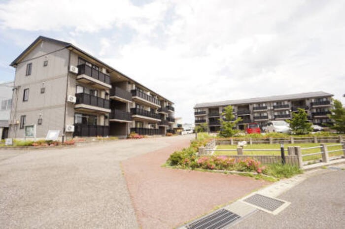 リバーフォート阿賀 B106号室 外観