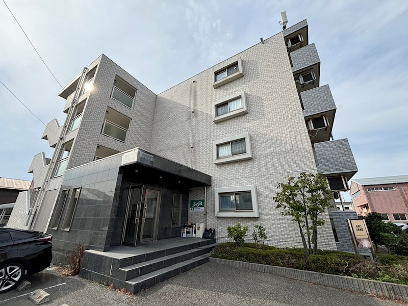 ホポロ大形本町 201号室 外観