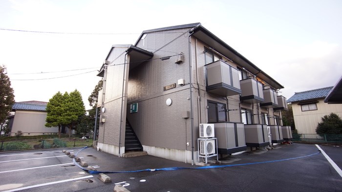 サフラン　B 202号室 外観