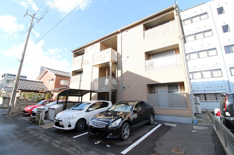 モーント米山壱番館 202号室 外観