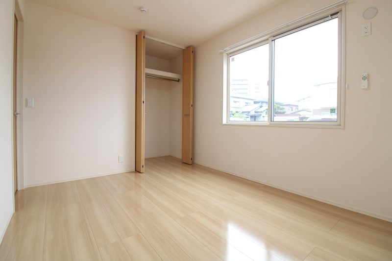ハイタウン網川原 その他6