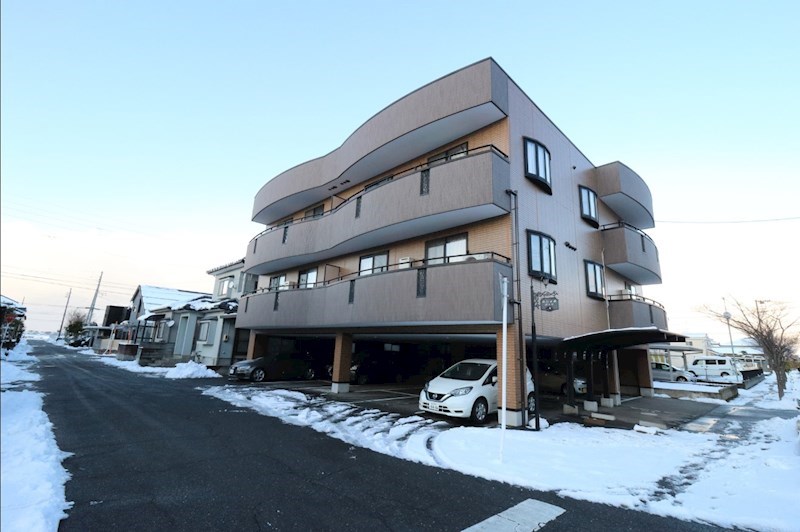 ルシィル茜ヶ丘 外観写真