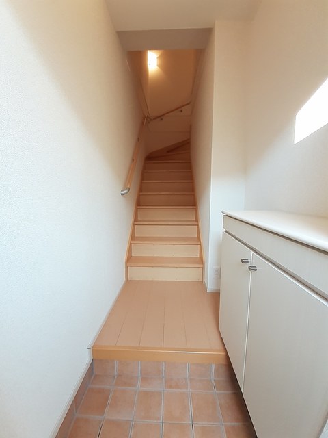 カサフェリスＡ 玄関