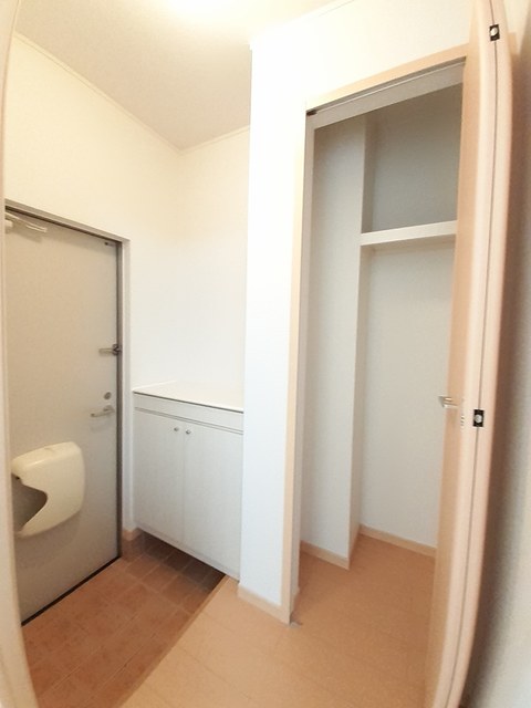 グランソレイユ 玄関