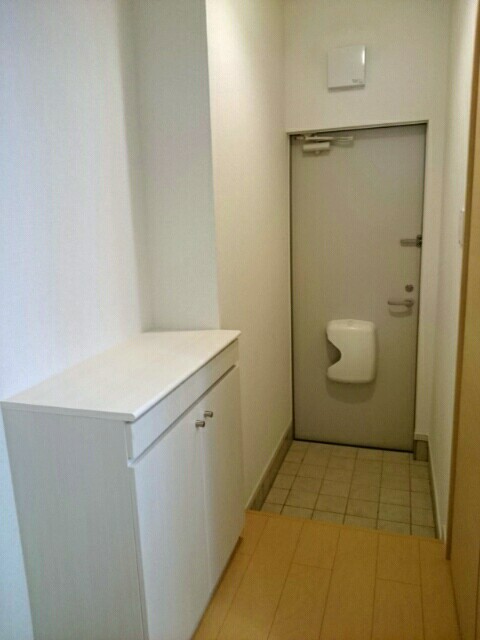 オレンジファミリア 玄関