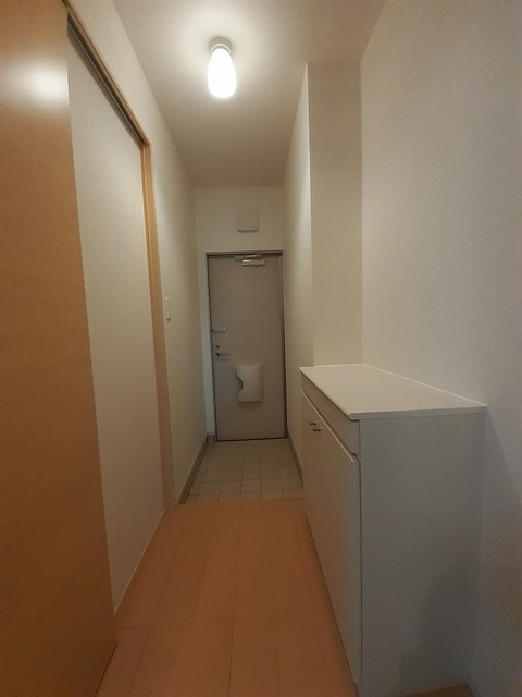 カレンジュラ 玄関