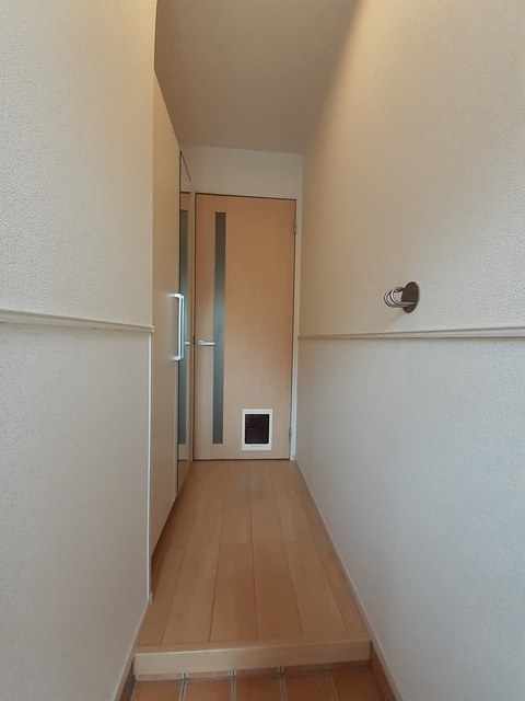 アメジストＢ 玄関