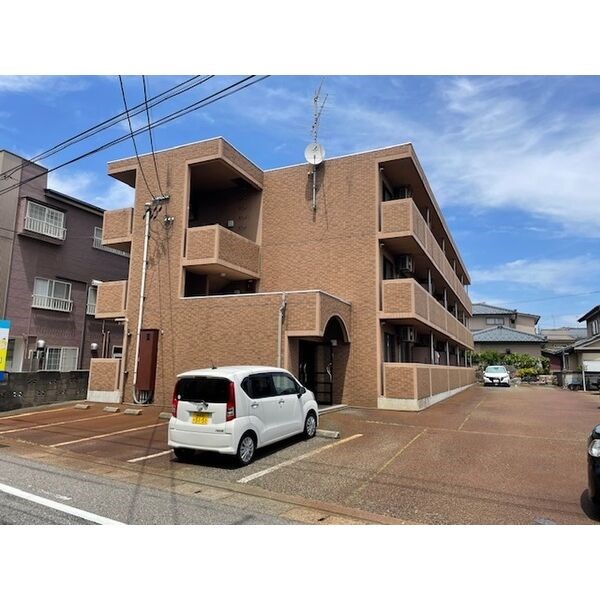 グランディオーズ 2B号室 外観