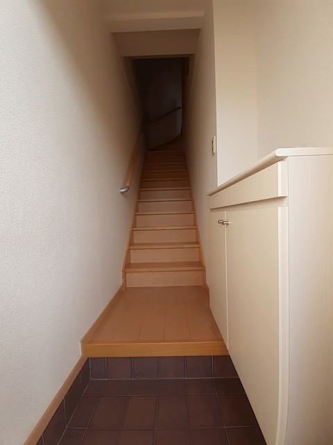 プルメリアⅢ 玄関