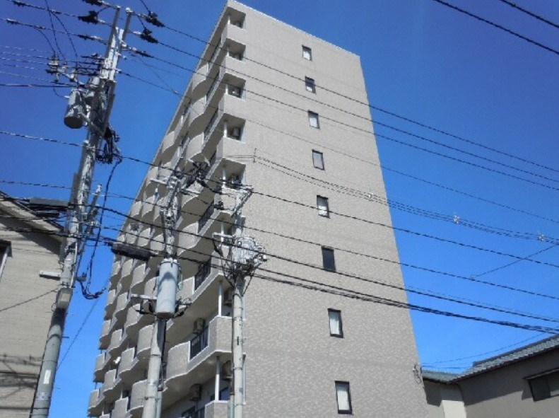 ロイヤル上大川前 402号室 外観